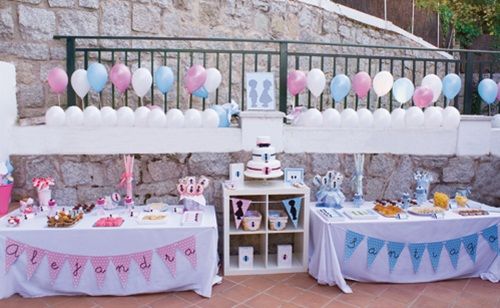 Genial fiesta de cumpleaños en azul y rosa para niño y niña