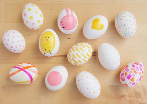 Bonita decoración de huevos de Pascua