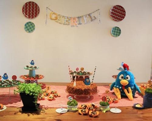 decoración fiesta gallinita para niños 500x400 Fiesta de aniversario con la Galinha Pintadinha 