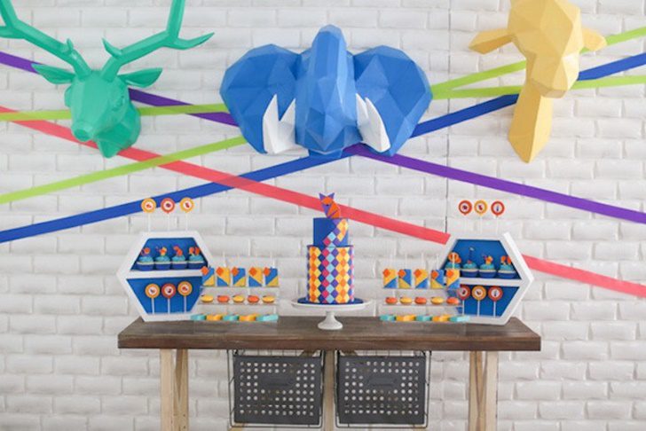 decorar una mesa dulce en fiesta de animales para niños