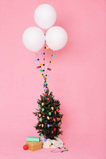 Haz un Árbol de Navidad Original con Globos