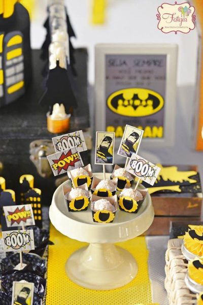 cumpleaños-de-batman-cupcakes