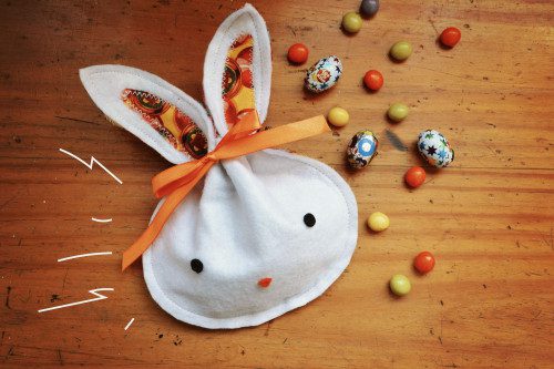 Bolsa de conejito para envolver huevos de Pascua