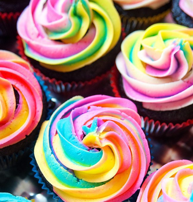 cupcake arcoiris frosting2