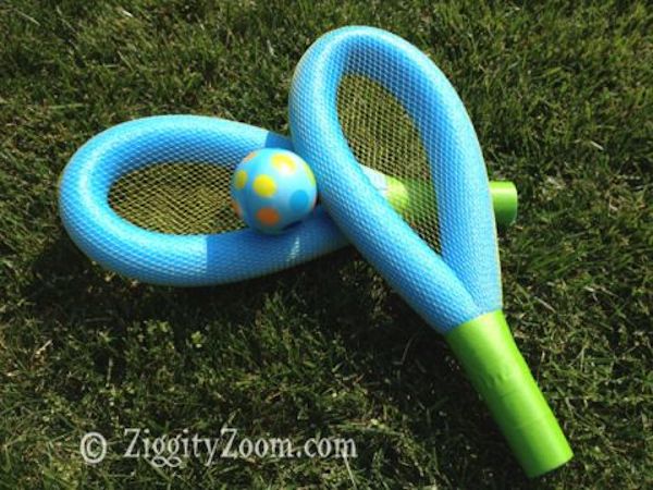 4 juguetes para la playa que podemos hacer en casa raquetas
