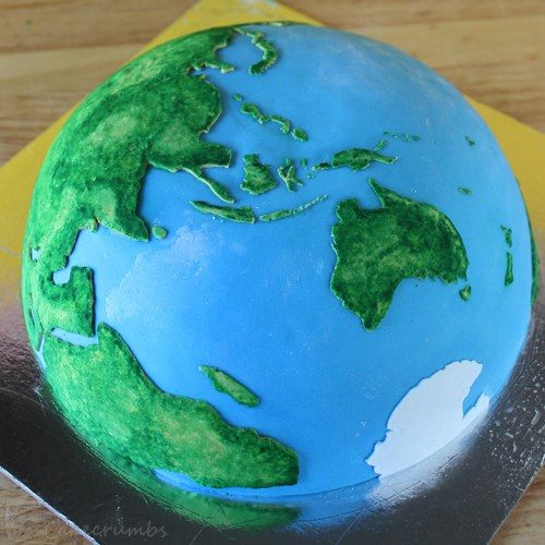 Receta de la Tarta para niños con forma de Planeta Tierra. Resultadojpg