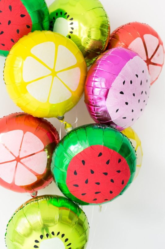 globos de frutas para celebraciones con niños