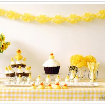 Juego de 30 adornos comestibles de flores y mariposas para cupcakes para  tartas de boda, fiesta, decoración de alimentos, tamaños y colores mezclados