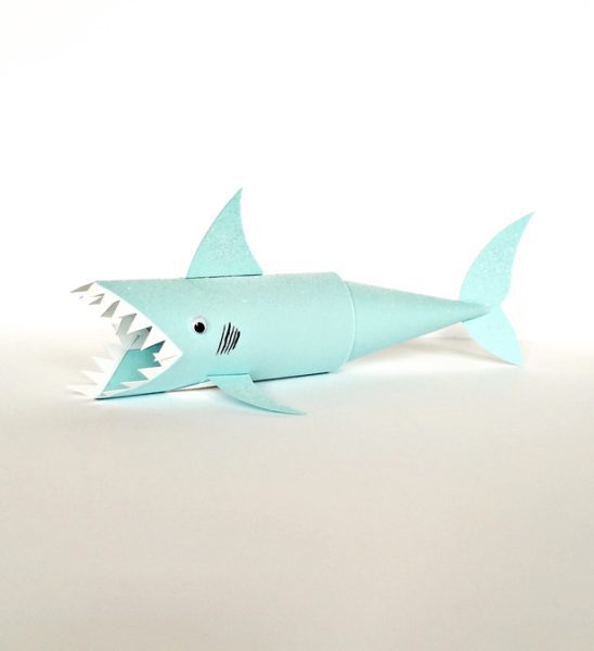 pasatiempo estómago Mariscos Impresionante tiburón con rollos de wc: manualidad reciclada | Fiestas y  Cumples