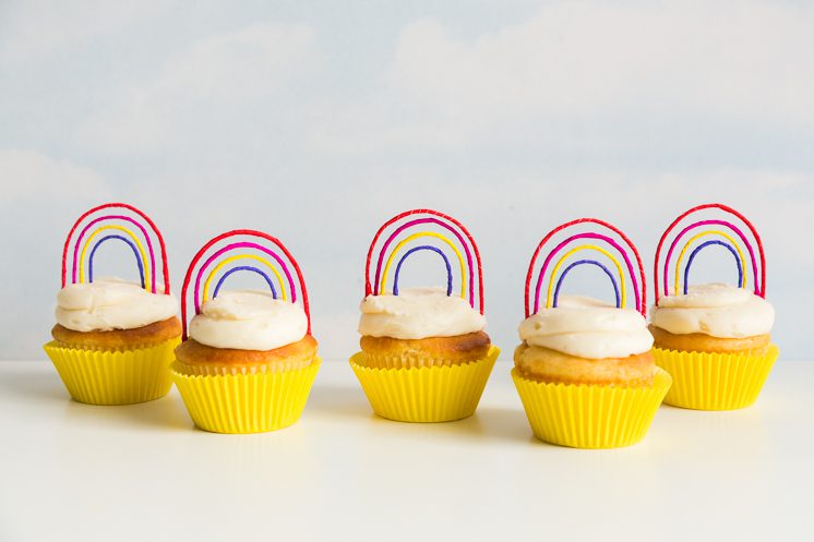Recetas infantiles: cupcakes de arco iris para niños