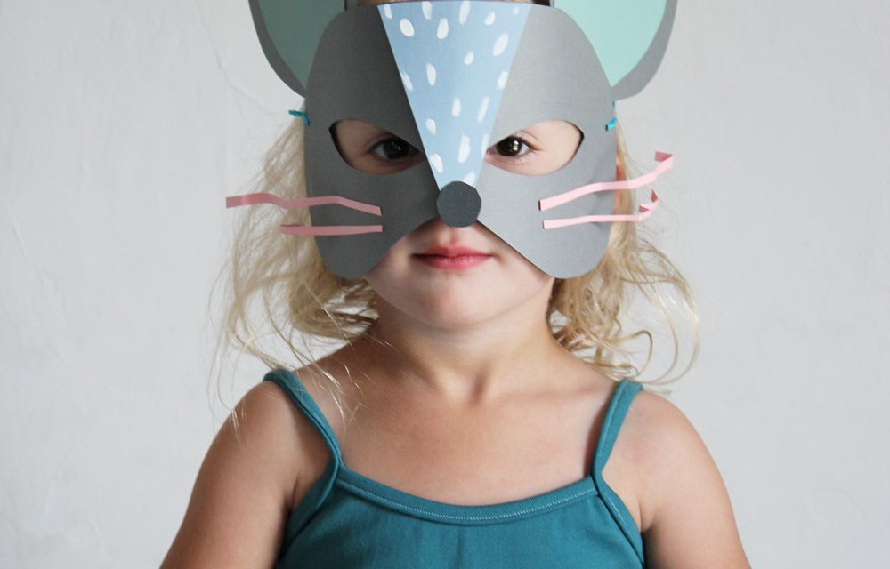 Máscaras de ratón y gato DIY con cartulinas de colores