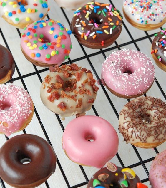Ideas muy divertidas para decorar donuts caseros