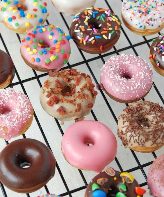 Ideas muy divertidas para decorar donuts caseros