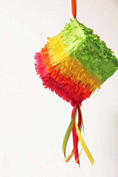 Cómo hacer una piñata con amor, mucho amor